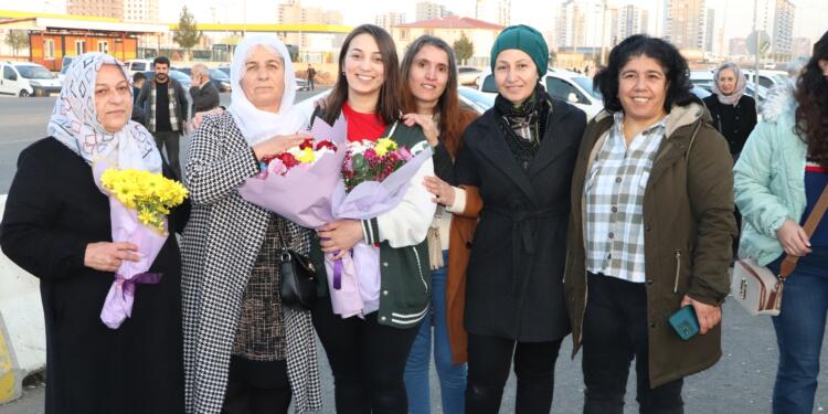 Tahliye olan Jiyan Arıkboğa: Tutsakların direnişi büyütelim çağrısı var