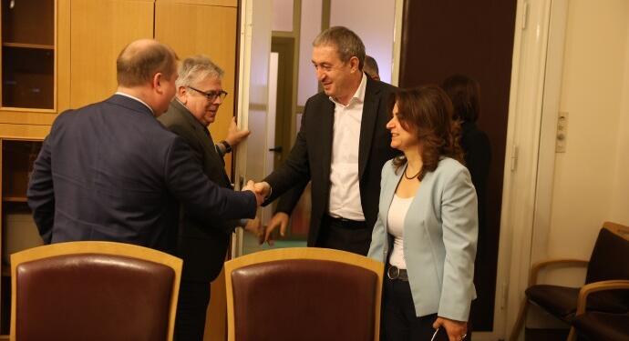 AP Türkiye Raportörü Amor, Meclis’te DEM Parti’yi ziyaret etti