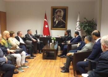 Sağkan’dan darp edilen avukat Akbay’a ziyaret: Makam zırhının arkasına saklanmış hukuksuzluk