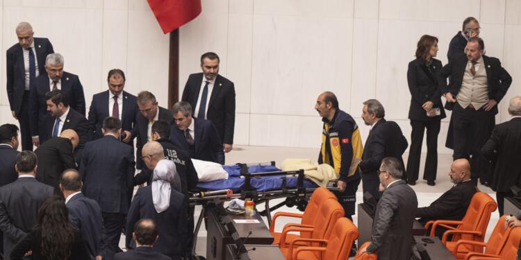 Bitmez yoğun bakımda: AKP sıralarında ‘Allah’ın gazabı böyle olur işte’ sesleri yükseldi