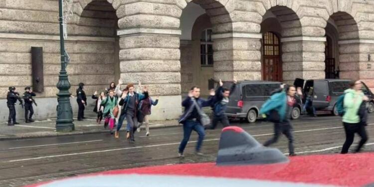 Prag’da üniversiteye silahlı saldırı: 11 ölü, 25 yaralı