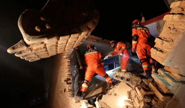 Çin’de deprem: 111 kişi öldü