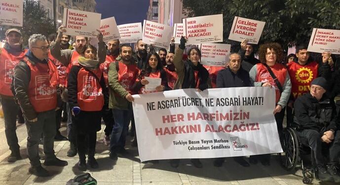 DİSK Basın-İş asgari ücrete dair taleplerini açıkladı