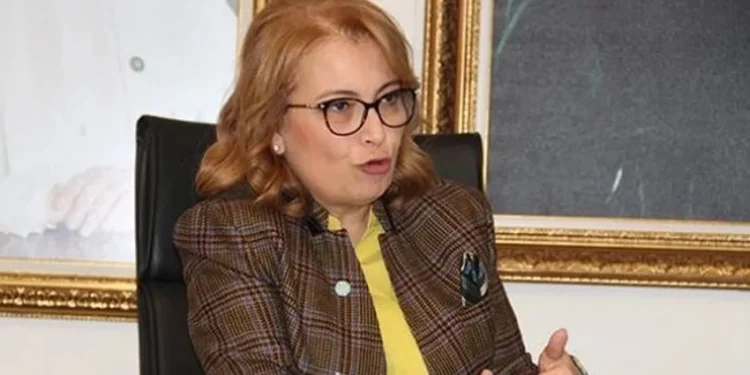 Ayşe Sibel Yanıkömeroğlu İYİ Parti’den istifa etti