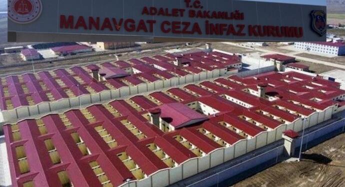 Açlık grevindeki tutsaklara yemek yeme dayatması