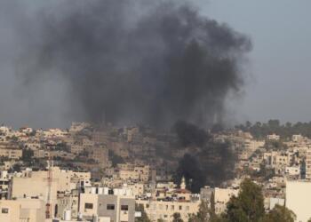 İsrail’in iki okula saldırısında en az 50 kişi öldü