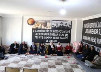 Adalet Nöbeti: Biz karanlığı değil, aydınlığı istiyoruz