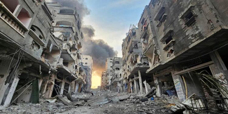 Gazze 111 gündür bombalanıyor