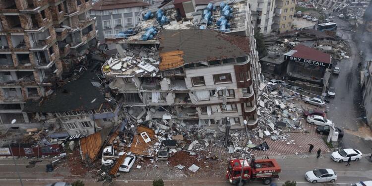 ‘Deprem dirençli kentler’ anayasa konusu olmalı