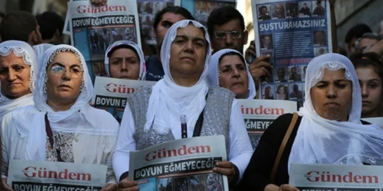 Özgür Gündem davası ertelendi