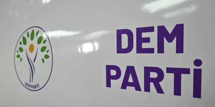 DEM Parti: Gazeteciliğin varlığı özgürlük ve demokrasinin umududur