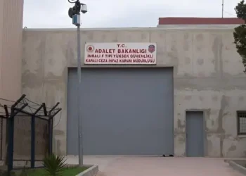 Filipinli avukattan İmralı çağrısı: Kitlesel mücadele verilmeli