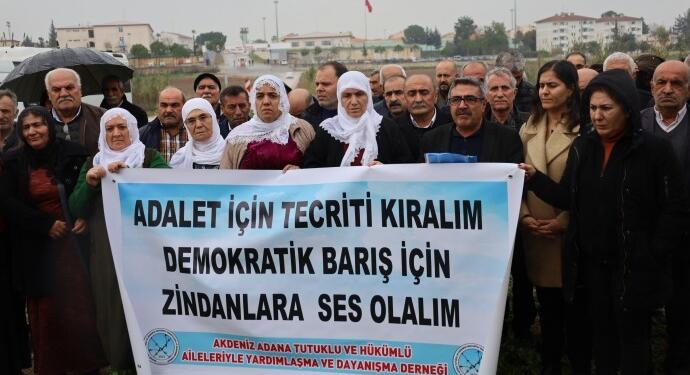 Adalet Nöbeti Kürkçüler Cezaevi önünde: Tutsakların talebi Kürt halkının talebidir