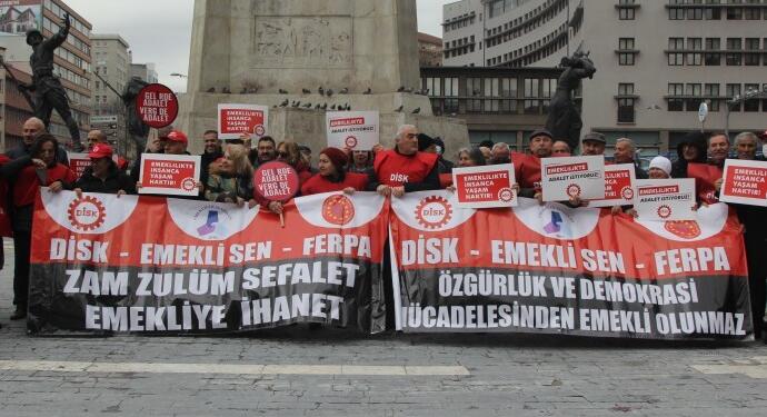 Yıl 2024, mevsim kış, emekliler sokakta: Direneceğiz