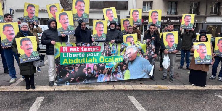 Avrupa’da İmralı’ya kartpostal seferberliği