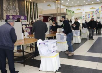 Kurdistan’ın üç ilçesinde ‘halk oylaması’ başladı