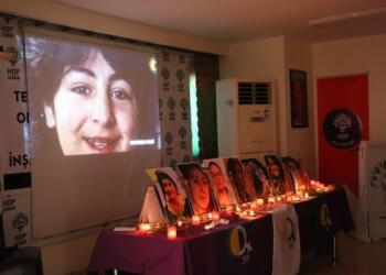 Paris’te katledilen kadınlar için anma