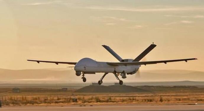 Türkiye Şehba’da Miniq Havaalanı’na saldırdı