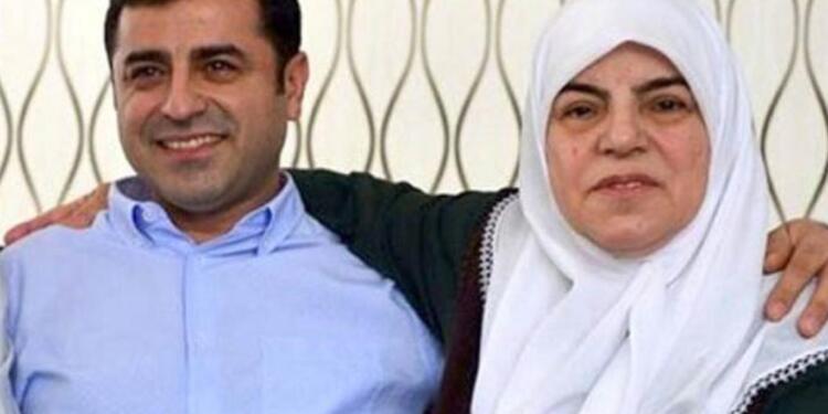 Demirtaş, annesinin yoğun bakıma alınması nedeniyle Amed’e götürüldü