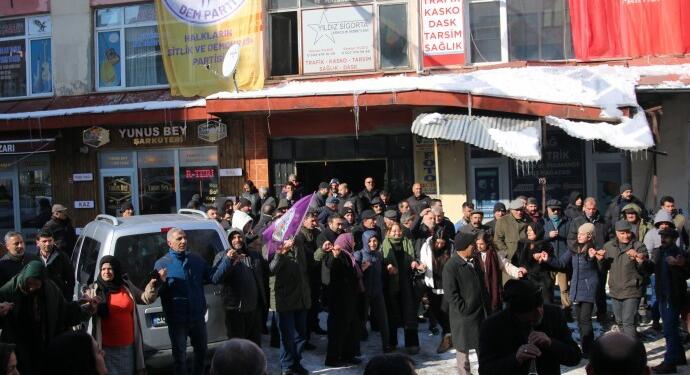 Mêrdîn ve Qers adayları kentte coşkuyla karşılandı