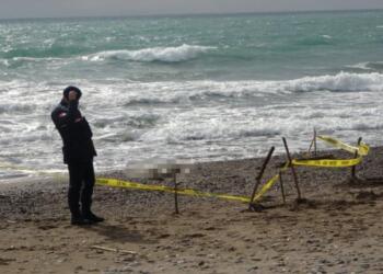 Valilikten sahilde bulunan cenazeler için açıklama: 5’i mülteci 1’i kayıp kişi