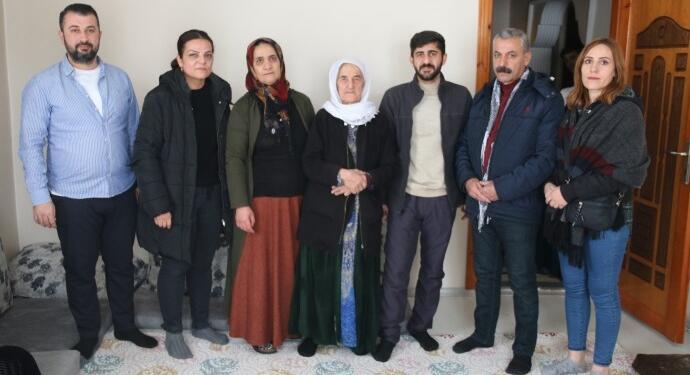 Gever’de polis baskınında darp edilen aileye ziyaret
