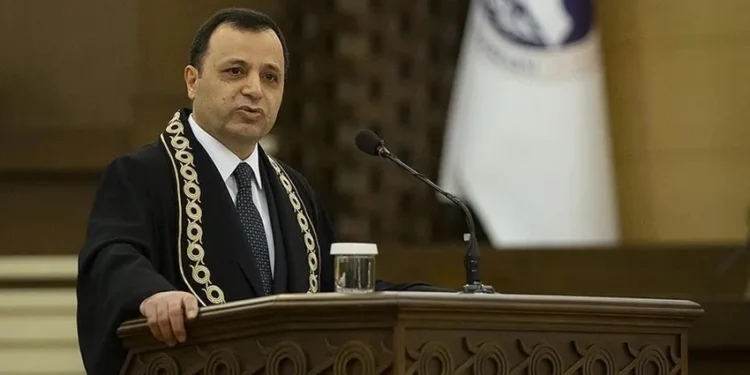 AYM Başkanı Arslan: AYM kararları kesindir, her kurumu bağlar