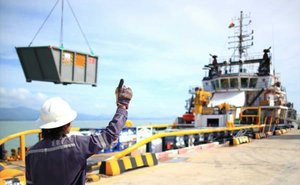 Hindistan’da liman işçileri İsrail gemilerine yükleme yapmayacak