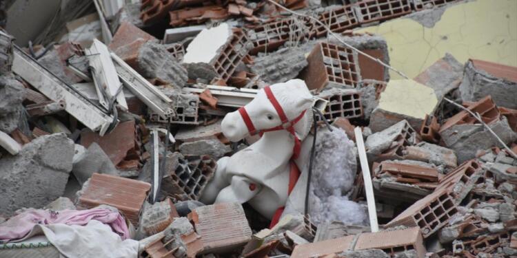 DEM Parti’den depremde kaybolan çocuklarla ilgili araştırma önergesi