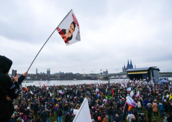 Son yılların en kitlesel mitinginden objektiflere yansıyanlar