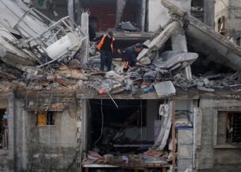 İsrail yardım bekleyen Filistinlileri vurdu: En az 70 ölü