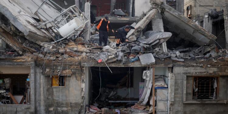 İsrail yardım bekleyen Filistinlileri vurdu: En az 70 ölü