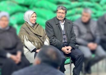 DEM Parti Tûşba Belediye Eşbaşkan adayları gözaltına alındı