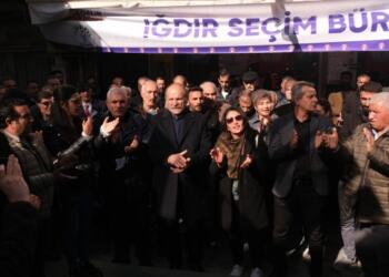 Îdir’de protesto: Halk iradesine sahip çıkacak