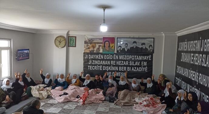 Adalet Nöbetleri devam ediyor: Tecride karşı mücadele ağı oluşturalım