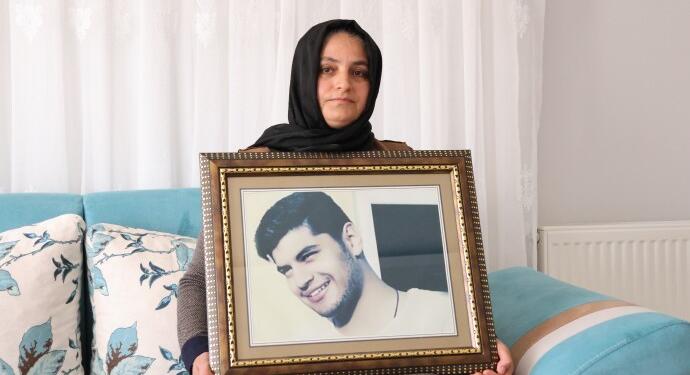 Cizîr’de katledilen Rohat Aktaş’ın annesi son telefon görüşmesini ve o gün yaşananları anlattı