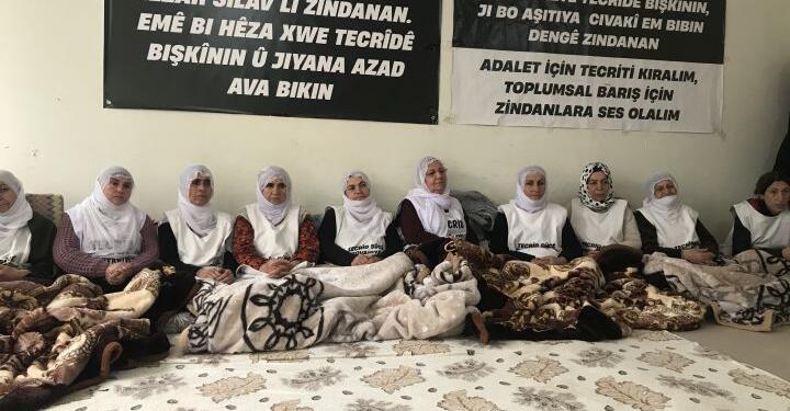 Adalet Nöbetleri birçok kentte sürüyor