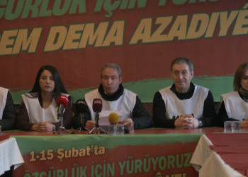 Wan ve Qers’te ‘Özgürlük Yürüyüşü’nün startı verildi: Kürt sorunu çözülmeli, diyalog yolu açılsın