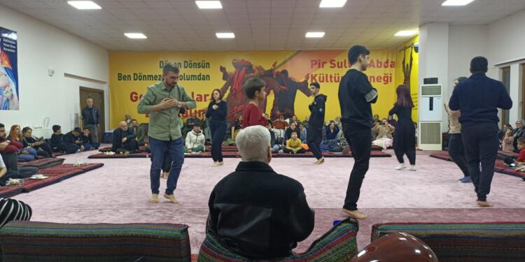 Xızır ceminde semahlar barış için dönüldü