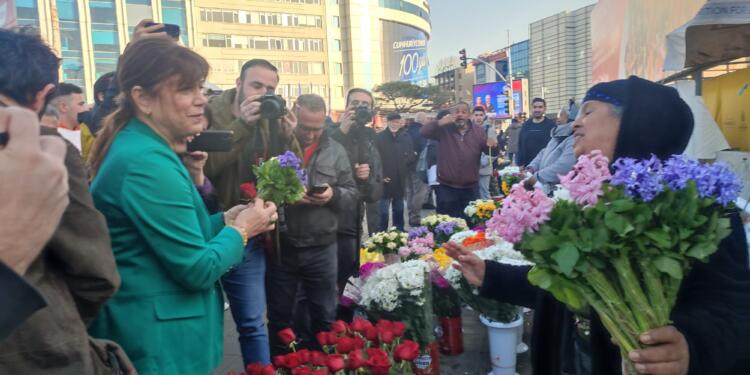 DEM Parti’nin İBB adayları esnaflarla buluştu: İstanbul’da dem zamanı