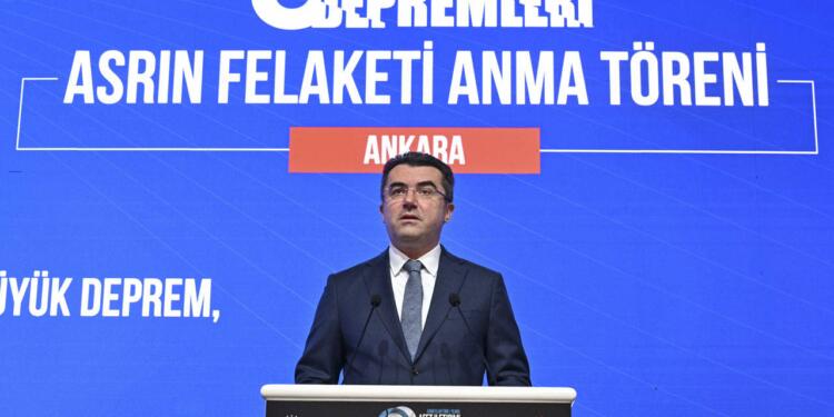 AFAD’tan ‘geciktiniz’ eleştirilerine yanıt: Devleti aciz göstermek istiyorsunuz