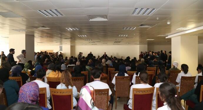 AKP’nin Bedlîs adayının hastanede tanıtımı yapıldı