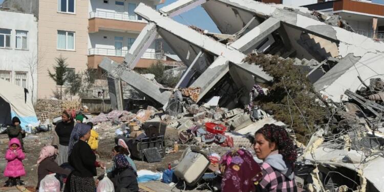 Deprem bölgesindeki kadınların en çok gıda ve ruhsal desteğe ihtiyacı var