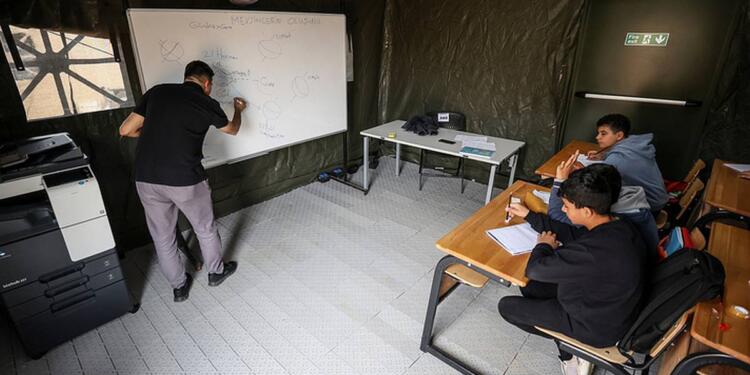 Hatay ve Mereş’te eğitime bir gün ara