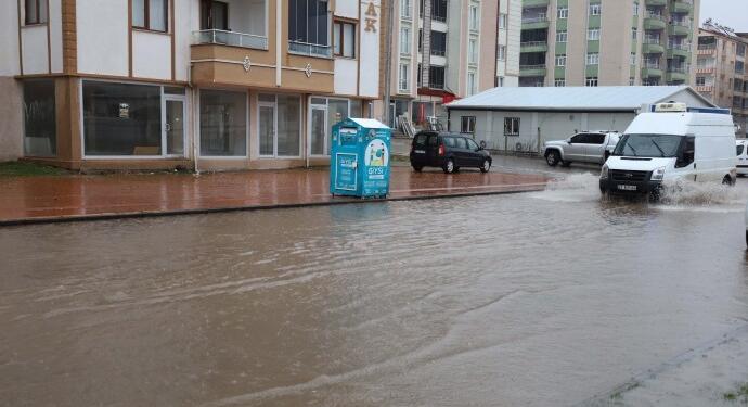 Dep’te su taşkını