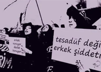 Cezaevinden izinli çıktı, boşandığı kadını katletti