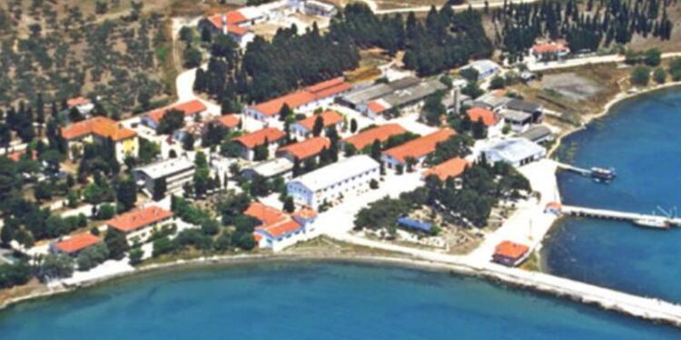 DEM Partili Aslan, deprem sonrası İmralı Hapishanesi’nde hasar olup olmadığını sordu