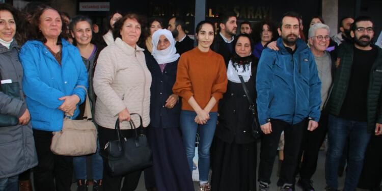 Serbest bırakılan gazeteciler: Gazetecilik yargılanıyor