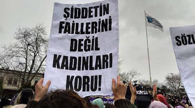 24 saatte sekiz kadın erkekler tarafından katledildi
