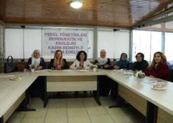 Mersin’de kadınlar yerel demokrasi ve kadın iradesini tartıştı